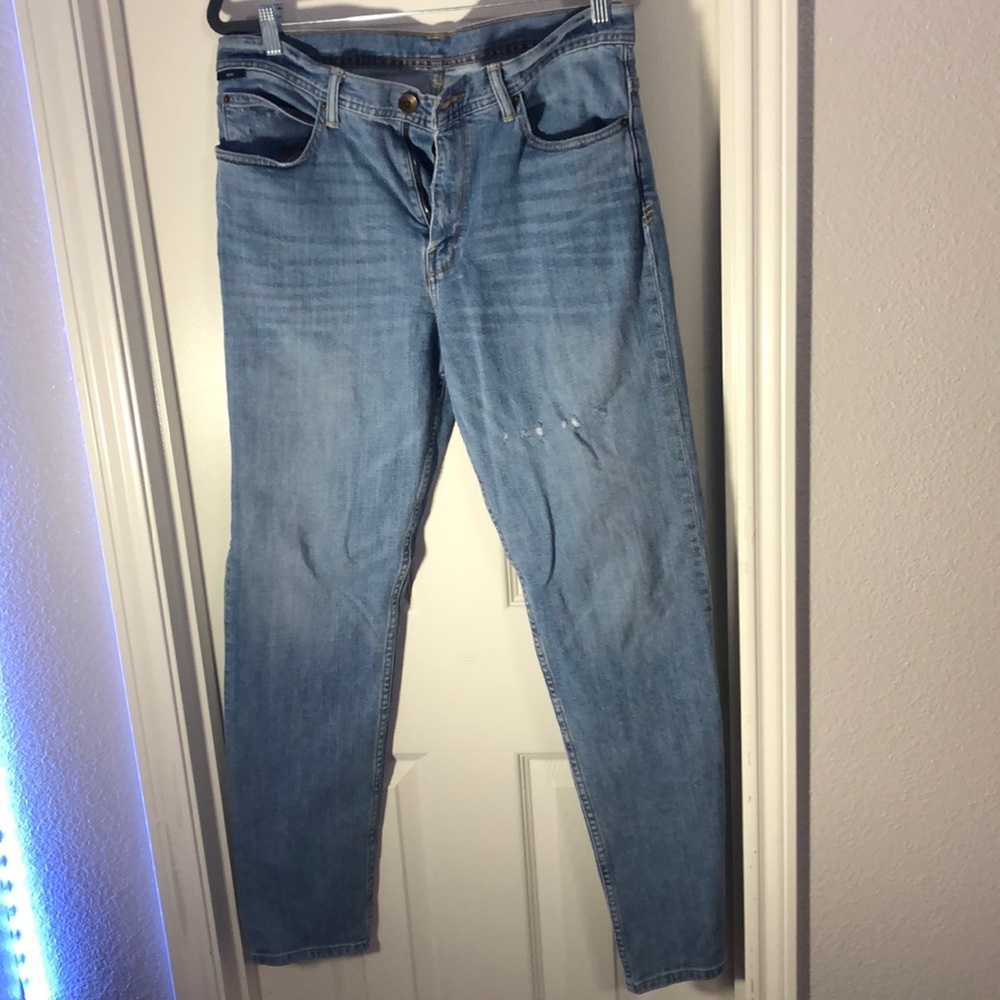 BDG Light-wash Denim Slim Stretch Jeans 33x32